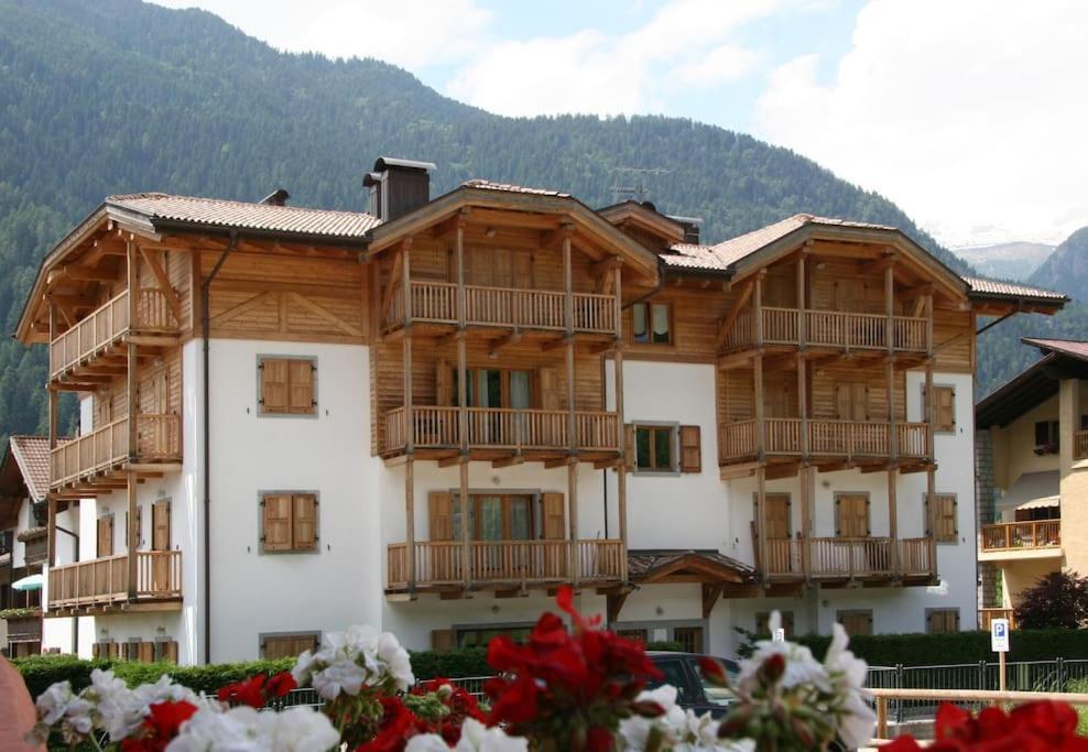Lovely Apt In Pinzolo Val Rendena 7 Exteriör bild