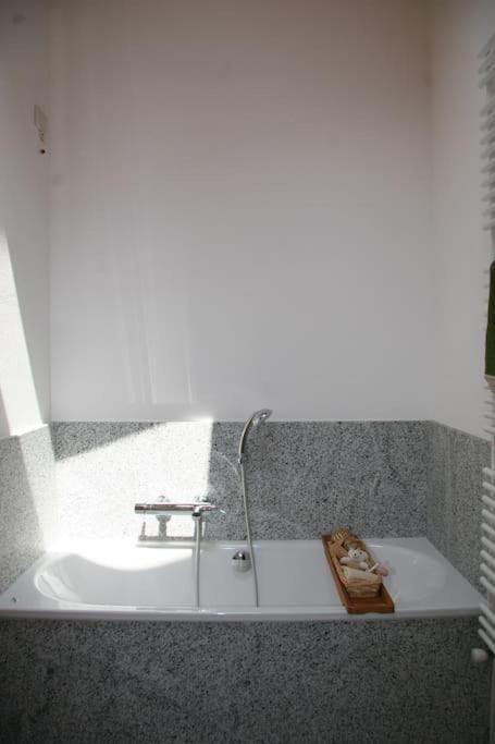 Lovely Apt In Pinzolo Val Rendena 7 Exteriör bild